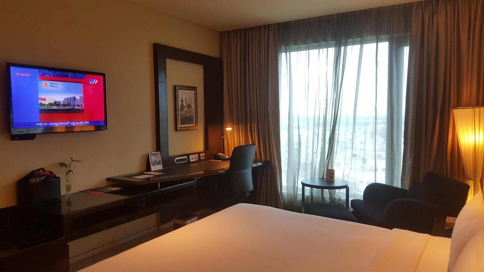 Vivanta Hyderabad, Begumpet Hotel