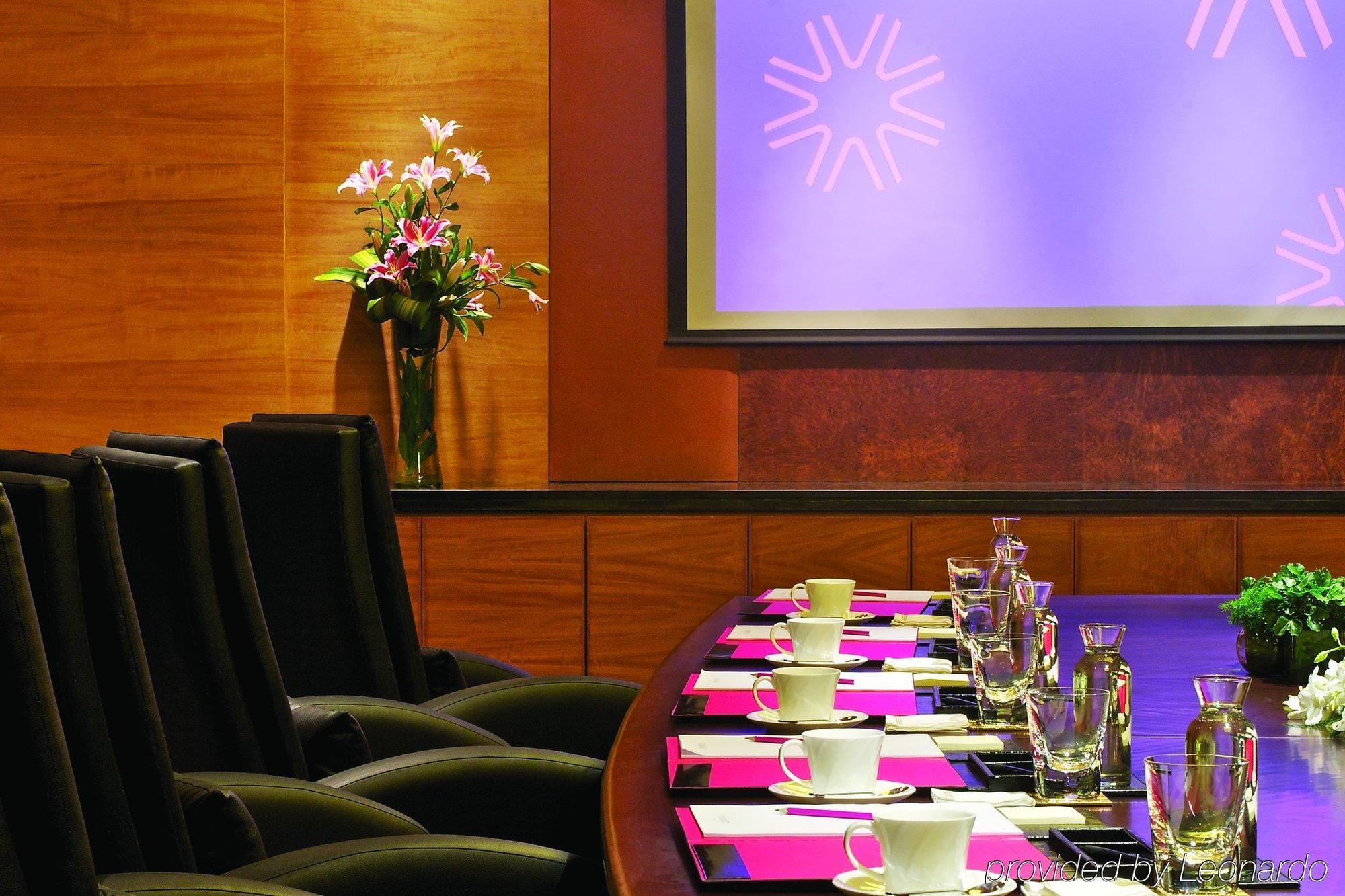 Vivanta Hyderabad, Begumpet Hotel Hyderabad