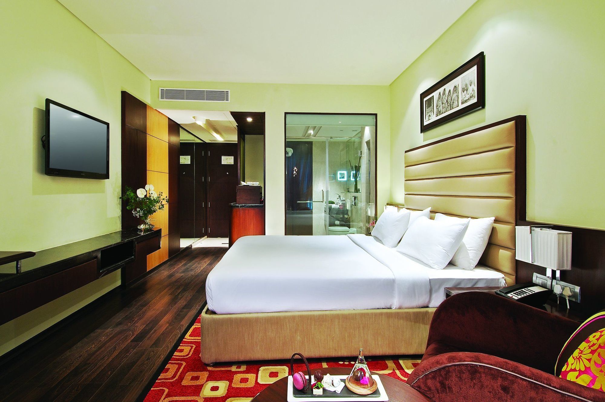 Vivanta Hyderabad, Begumpet Hyderabad