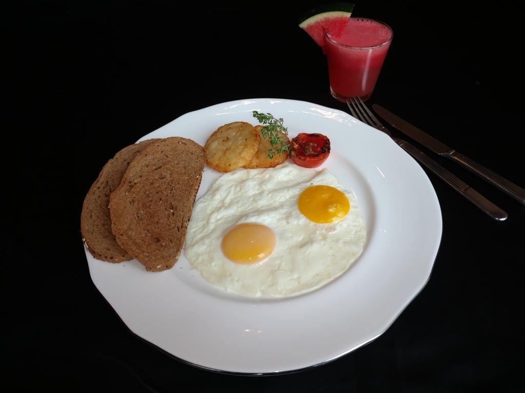 Hotel Vivanta Hyderabad, Begumpet